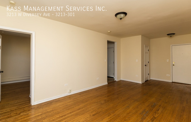 3213 W DIVERSEY AVE