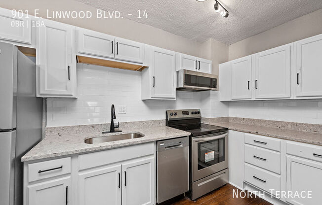 901 E Linwwod Blvd