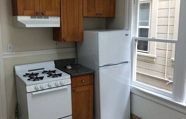 1 bed, 1 bath, $2,450