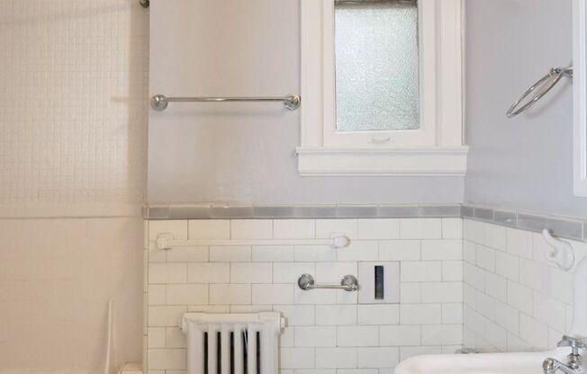 Studio, 1 bath, 250 sqft, $2,395, Unit 31