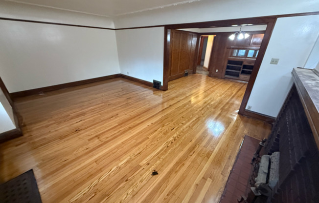 2628-2630 N 48th St,