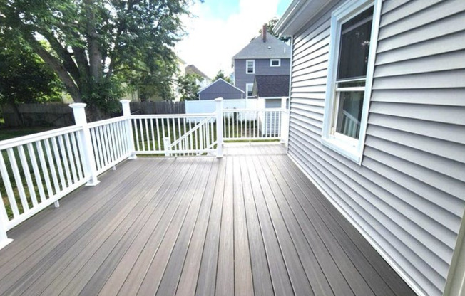 15 GREENVIEW ST