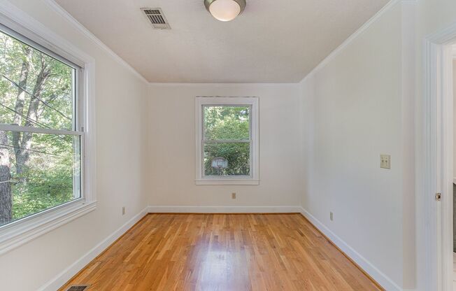 Charming 4 Bedroom Rental