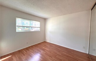 1637 W 227th Street
