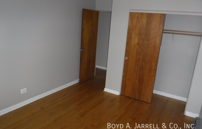954 East 84th Place