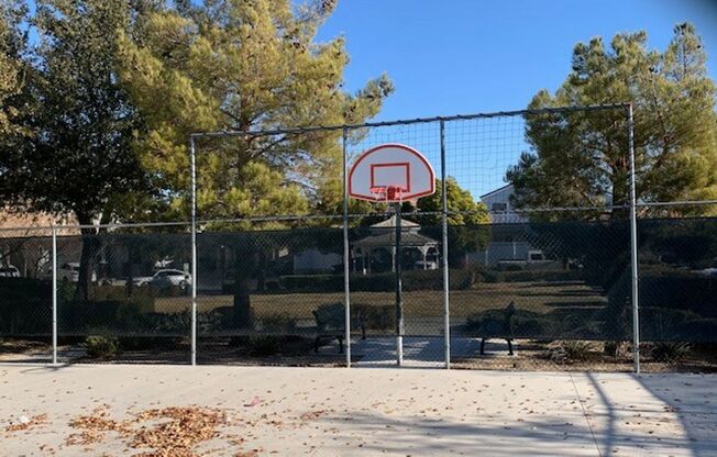 Great 3 bedroom home in Lamplight Community