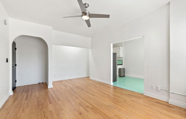 Studio, 1 bath, 550 sqft, $1,730.77, Unit 210