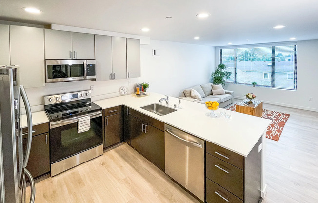 1 bed, 1 bath, 635 sqft, $1,750, Unit 307