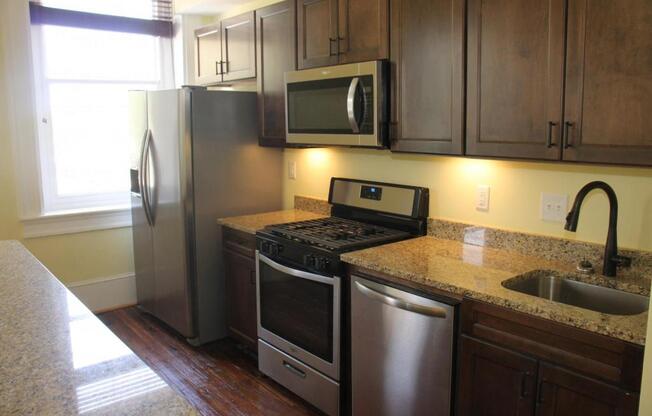 1 bed, 1 bath, 794 sqft, $1,500