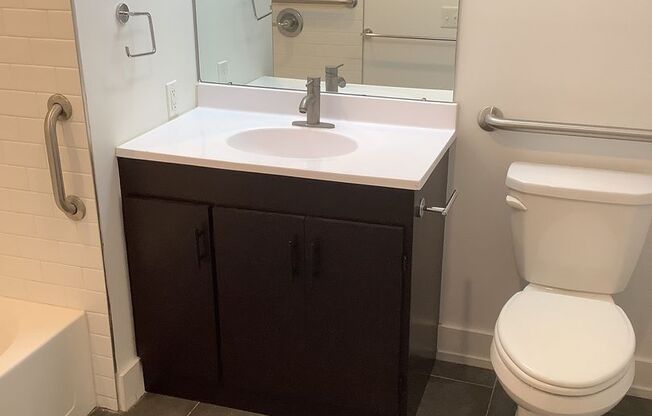 Studio, 1 bath, 575 sqft, $1,375, Unit Unit 207