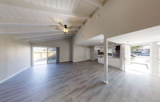 Newly Remodeled 4BD/2BA