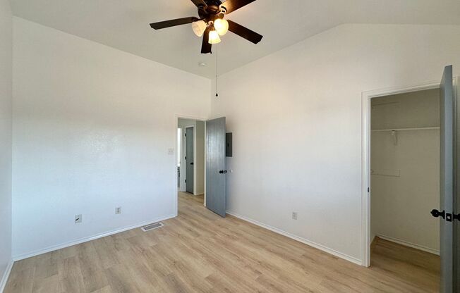 2 beds, 1.5 baths, 1,235 sqft, $895, Unit 4300 C July