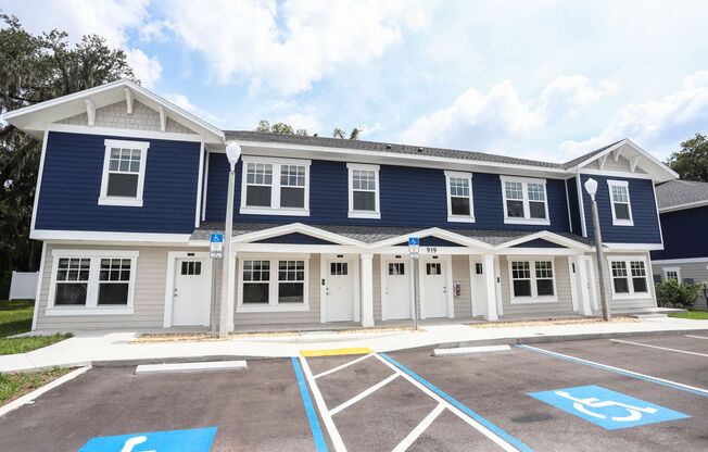 Royal Oak Apartments