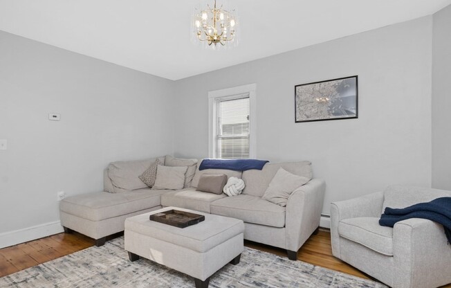 63 MARSHFIELD ST