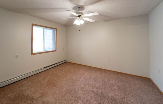 2 beds, 2 baths, 1,148 sqft, $1,495, Unit 3402110