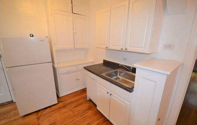 5002 N Springfield Ave