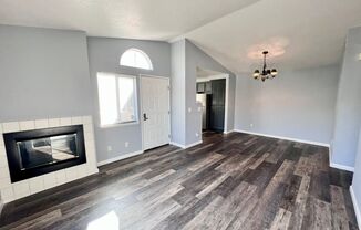 Beautifully updated 2 bedroom with garage and washer/dryer in a lovely Hercules community!