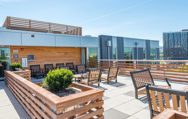 Central Eastside | Rooftop Lounge