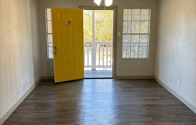 2 beds, 2 baths, 845 sqft, $1,100, Unit T204