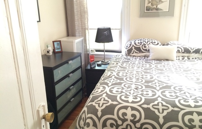 1 bed, 1 bath, 624 sqft, $2,400, Unit 03-008