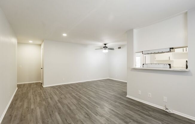 2 beds, 2 baths, 1,250 sqft, $2,598, Unit 18