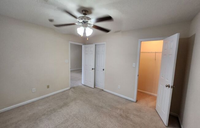 2 beds, 2 baths, $1,141