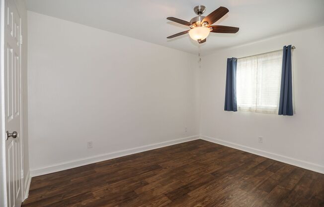 2 beds, 1 bath, $1,195, Unit #114