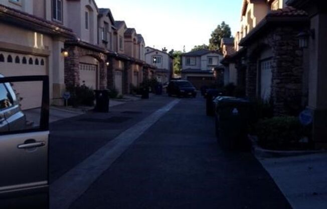 Luxurious 5-Bedroom, 3-Bath Oasis in Prime North Hills!