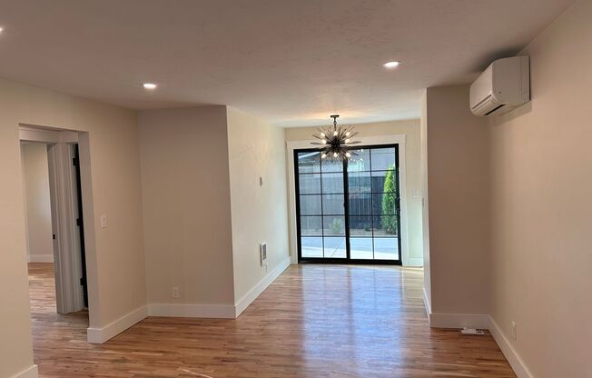 2 beds, 1 bath, $2,195