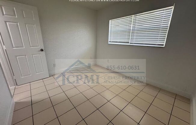 2 beds, 1 bath, 827 sqft, $1,825, Unit 653