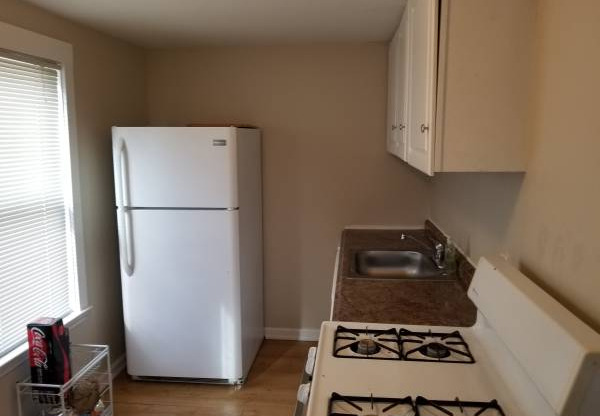 83 E MAIN ST