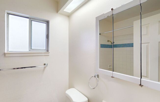 2 beds, 1 bath, 715 sqft, $2,450, Unit 619-1