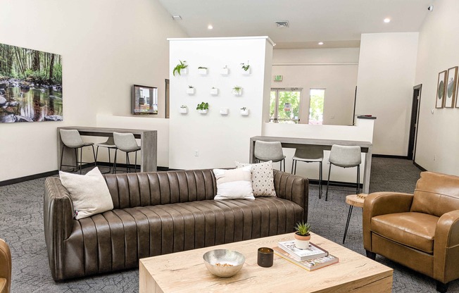 Clubhouse Lounge