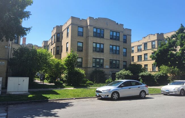 3 beds, 1 bath, $1,850