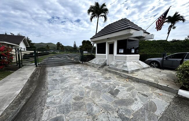 3/2/2 - Spacious Golf Course Home in Gated Queens Gate II