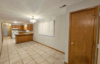 2 beds, 1 bath, $1,400, Unit Unit 1