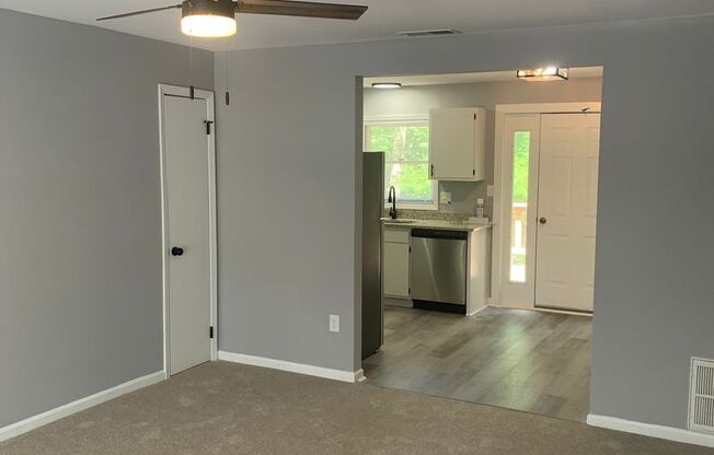 Renovated 2 Bed/2 Bath Unit Across from Vet School in East Athens