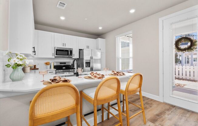 1 bed, 1 bath, 644 sqft, $1,425, Unit 4002