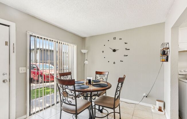 2 beds, 1.5 baths, 1,150 sqft, $1,200, Unit 20-051B