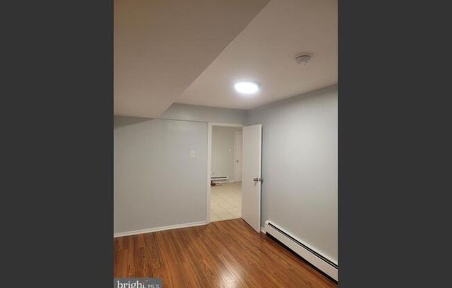 1 bed, 1 bath, $1,230, Unit Unit B