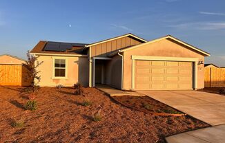 Brand NEW home for rent in Tulare