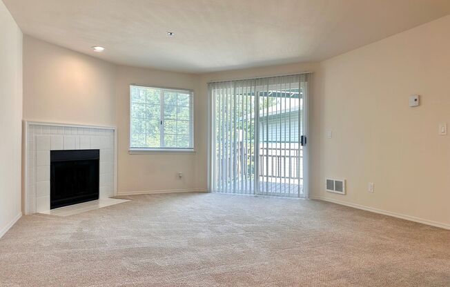 1 bed, 1 bath, 750 sqft, $2,100, Unit D 429