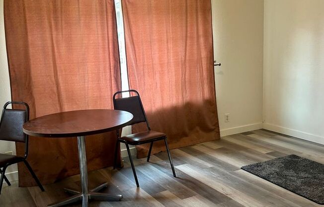 Furnished 2 Bedroom Condo - Furnished Mid-Term Rental