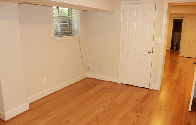 2 beds, 1 bath, 742 sqft, $2,500, Unit 114