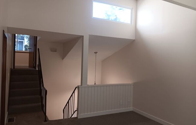 2 beds, 1.5 baths, 1,050 sqft, $2,049, Unit 214-776C