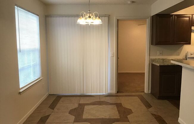 1017 S HIAWASSEE ROAD