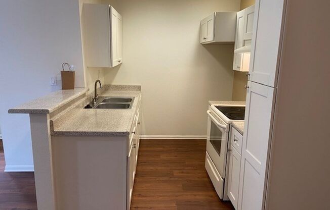 1 bed, 1 bath, 716 sqft, $2,150, Unit F010