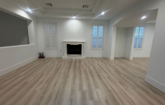 5 beds, 4.5 baths, $6,795