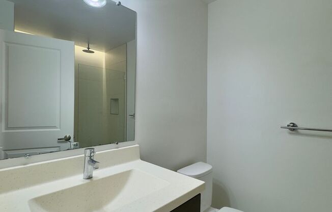 1 bed, 1 bath, 420 sqft, $1,299, Unit 30