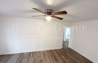 3 beds, 1 bath, $995